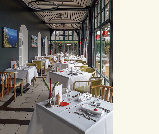 Ristorante Landhaus am Poloplatz - Blick auf den Poloplatz